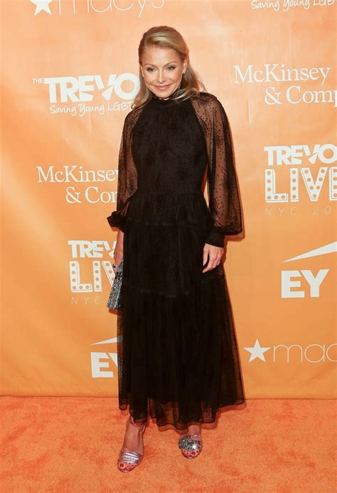 Kelly Ripa 2019 Trevorlive New York Gala At Cipriani Wall Street