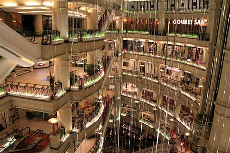 Starhill gallery is perhaps kuala lumpur's most iconic shopping mall, featuring an extraordinary array of luxury shops and fine dining restaurants. Starhill Gallery