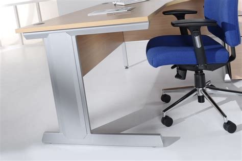 600mm Deep Desk Vorla Office Reality
