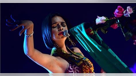 Ngela Aguilar La Gran Y Potente Voz En Los Lat N Grammy Youtube
