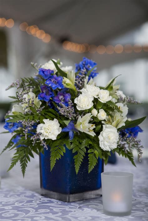 Simple Blue And White Floral Centerpieces White Floral Centerpieces