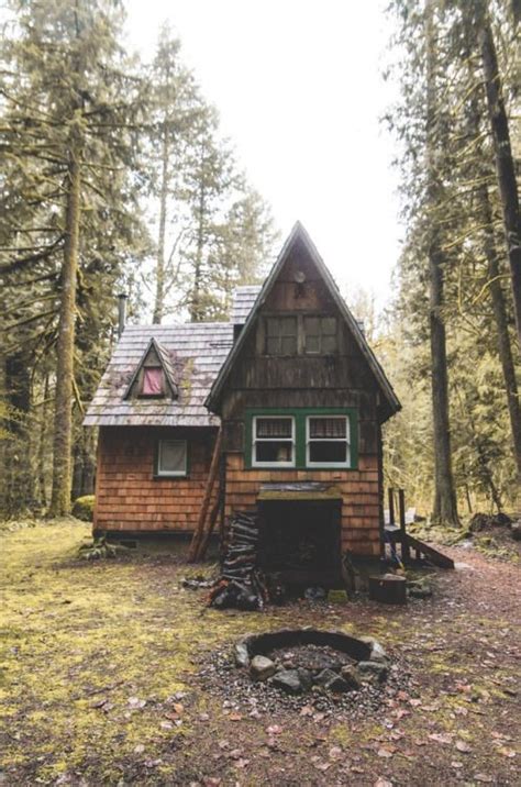 Check spelling or type a new query. Simple rustic cabin life | Porch design, Rustic porch ...