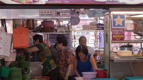 Mr hoon moh heng, who recently passed, has managed to build one of the most iconic eating places in singapore. The Pressure Of Being Singapore's Best Chicken Rice Stall