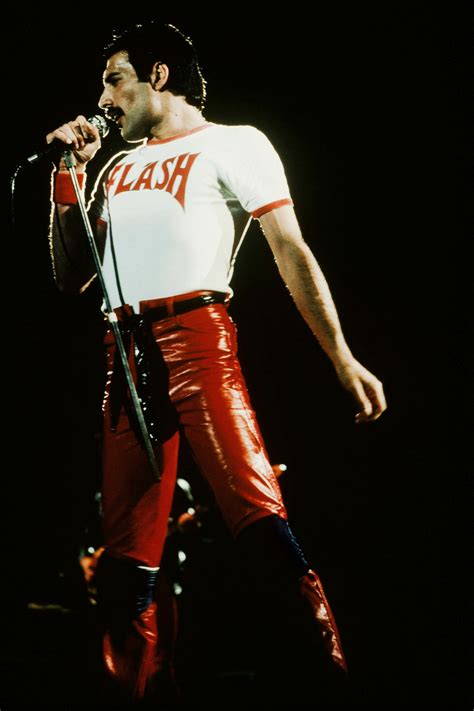 Freddie Mercury S Most Iconic Moments In Photos Freddie Mercury Queen Freddie Mercury Queen Band