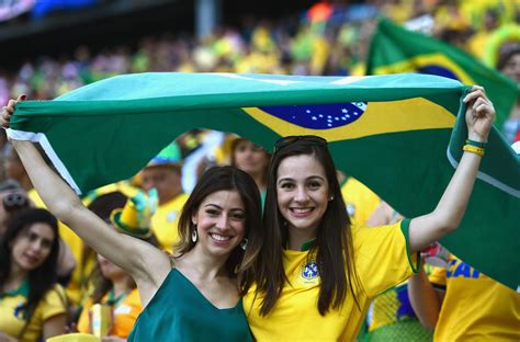 24.08.2018 · so what do female football fans really look like, as captured by jacqui, amy, and laura? World Cup 2014: Sexiest fans showing their support for their teams in Brazil this summer ...