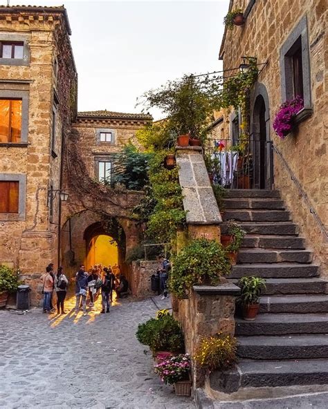Civita Di Bagnoregio Places To Go Beautiful Places Places To Visit