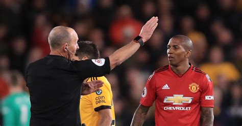 We were expecting a good one and we certainly got it. Why Ashley Young played in a back three for Manchester ...