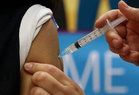Prueba de vacuna generó anticuerpos contra el COVID 19 Laboratorio
