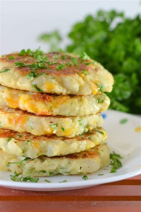 Onion And Cheddar Mashed Potato Cakes Recipe Cheddar Mashed Potatoes