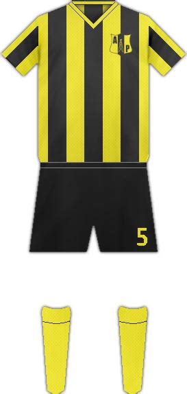 El club debutó profesionalmente en la categoría primera b en la temporada 1992. Escudo de ALIANZA PETROLERA FC