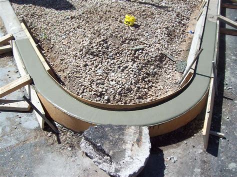 Use these steps to make concrete garden edging in whatever length you wish. Concrete Curbing | Houston, TX | LDC Paving