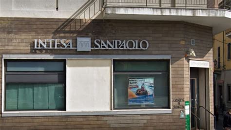 Trova tutte le filiali intesa san paolo! Rapina nella banca Intesa Sanpaolo di piazza Martiri della ...