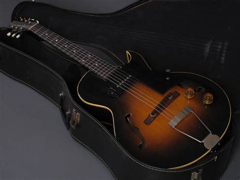 1952 Gibson ES 140 Sunburst 3 4 GuitarPoint