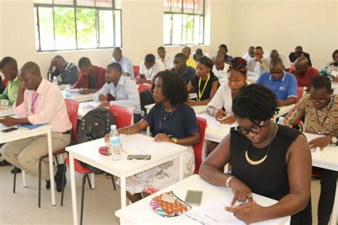 Governo Está Comprometido Com A Melhoria Da Qualidade De Ensino Vice Governadora De Luanda