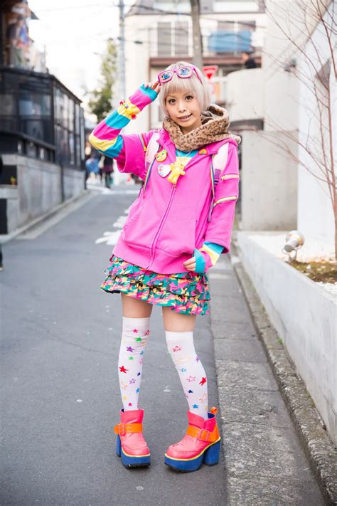 Get The Neon Cool Kawaii Look From Tokyo Fashion Week Harajuku Fashion Street Tokyo Fashion