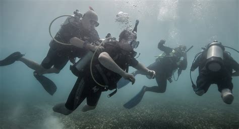 Training As An Adaptive Scuba Diving Instructor Scuba Diver Life