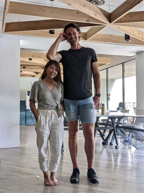 6’7 And 5’3 Tall Guy Short Girl R Tallpeopleproblems