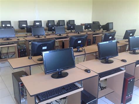 Lab Komputer Dan Multimedia Sman 13 Kabupaten Tangerang