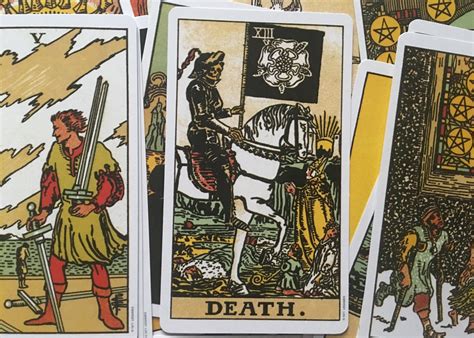We may be postponing a situation we need to overcome. Death - Saturn's Tarot Card