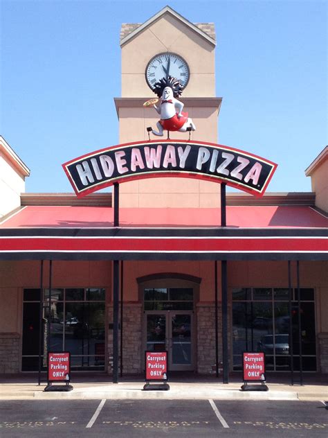 61st and Yale — Hideaway Pizza