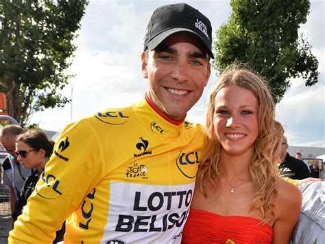 C'est via un message posté sur instagram que marion rousse a officialisé la séparation, effective. Tour de France : Qui est Marion Rousse, la fiancée de Tony ...