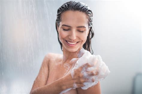 5 mistakes to avoid while taking a shower — water too hot harsh products and more