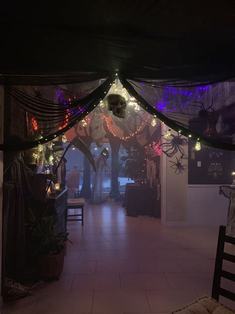 Halloween Party Decor Diy Spooky Halloween Party Scary Halloween Decorations Birthday