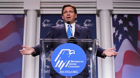 Ron Desantis Receives Multiple Standing Ovations At First Major Gop