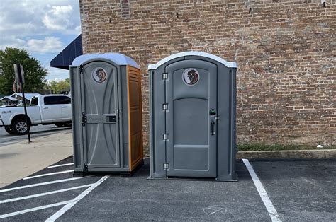 Handicap Porta Potty Rentals Rooster Portal Toilets