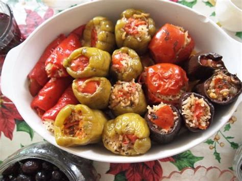Stuffed Peppers With Rice Biber Dolma Food Turkish Recipes Recipes