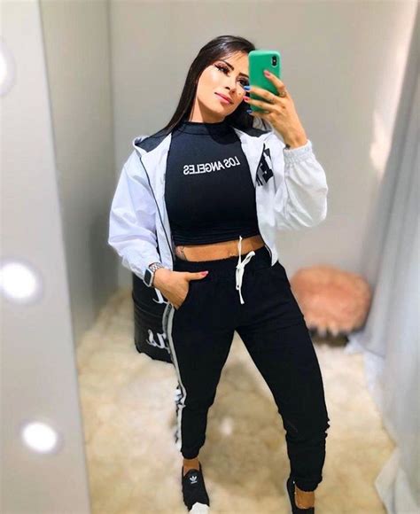 Pin De Andressa Schultz Em Looks Casuais Femininos Looks Casuais