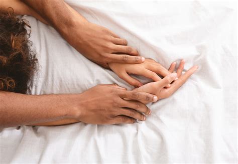 5 Posições Sexuais Para Melhorar A Intimidade Do Casal Zenklub
