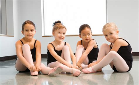 Beginner Dance and Gymnastic Classes on the Main Line