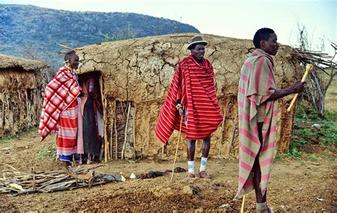 Life Of The Maasai Tribe In Kenya — Acanela Expeditions