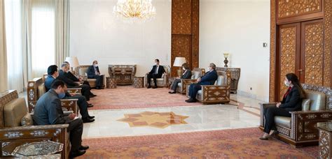 شهد معرض وزارة الدفاع حضورًا قويًا لأبناء الجنود، الذين ظهروا بالزي العسكري، وسط تشجيع أولياء أمورهم؛ لتعريفهم بالأدوار البطولية للقوات المسلحة. الأسد: قضية اللاجئين تعتمد على مدى "نزاهة" دول تدعي ...