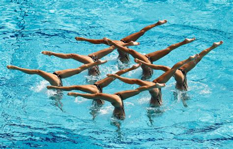 Stunning Photos From The Olympic Synchronized Swimming Finals