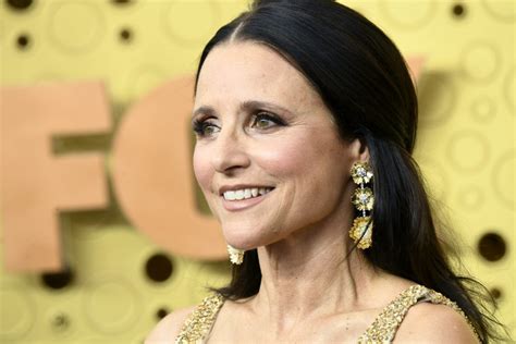 Julia Louis Dreyfus Discussed The Sexism She Experienced At Snl In