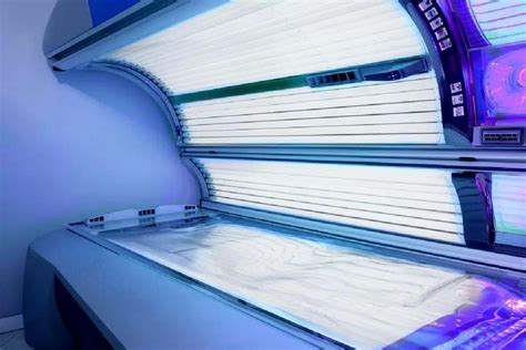 One In 50 Brits Has Deadly Addiction To Sunbeds With Experts