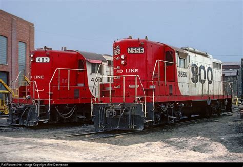 Soo 2556 Soo Line Emd Gp9 At North Fond Du Lac Wisconsin By Mike