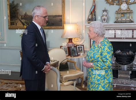 Retransmitted Correcting Spelling Of Australian Pm Queen Elizabeth Ii Meets The Prime Minister