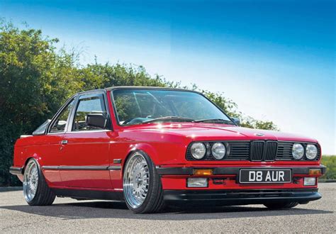 In the car's heyday it was synonymous with yuppies. M20 2.7-swapped BMW E30 Baur - Drive-My Blogs - Drive