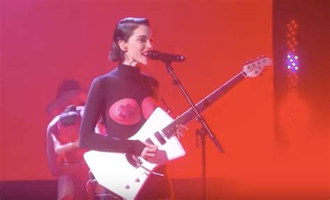 Watch St Vincent Play “los Ageless” On Ellen Spin
