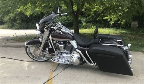 Now, what you may or may not know, is that you could not order a stock road king classic with hard bags from the factory. Road King Classic lowered two inches | Road king classic ...