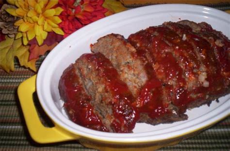 Full of garlic, onions and peppers and topped with a sweet and tangy visual learner? Grandmas Meatloaf Recipe - Food.com