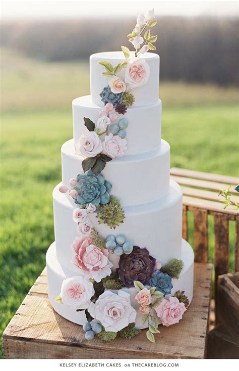 Beautiful White Wedding Cake With Feminine Earth Color