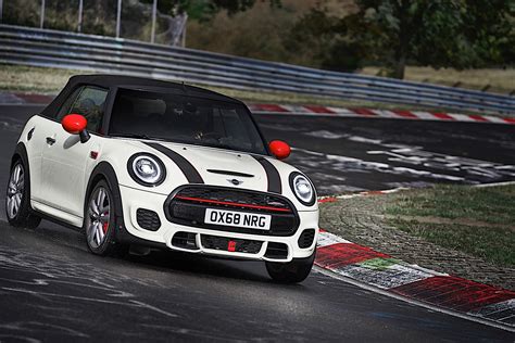 Make sure to not keep the ignition on for a long time as it could drain the battery. MINI John Cooper Works Comes Back as Euro 6d-TEMP Compliant Car from March 2019 - autoevolution
