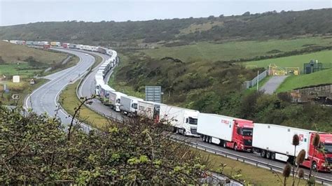 M20 Kent Travel Chaos Continues For Fifth Day As Section Of Motorway Closes Bbc News