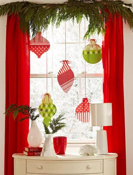 40 Stunning Christmas Window Decorations Ideas All About Christmas