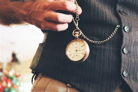 4 Popular Films & Tv Shows That Embraced Classic Pocket Watches | The ...