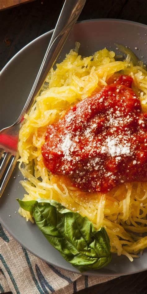 Spaghetti Squash With Simple Marinara Sauce Easy Healthy And Meatless